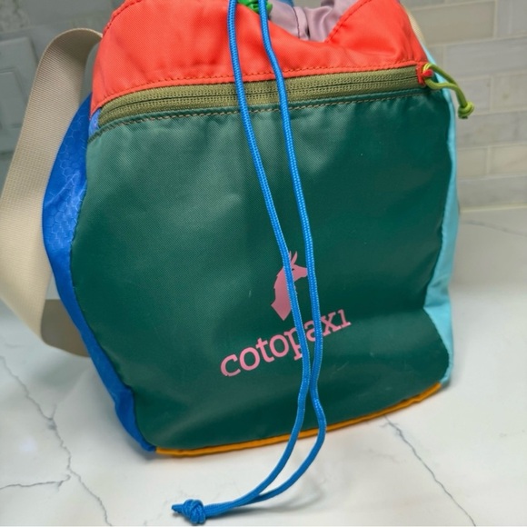 Cotopaxi Colorful Crossbody Travel/Hiking Bag - Picture 3 of 9